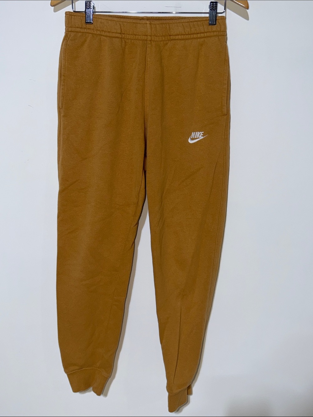 Nike mens  Tan/Brown Joggers size small